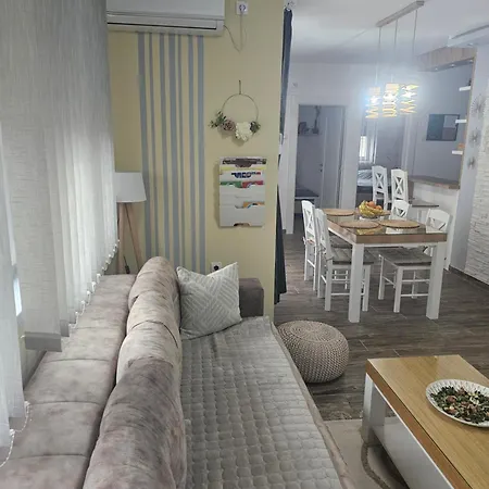 Apartman Una Apartmán *